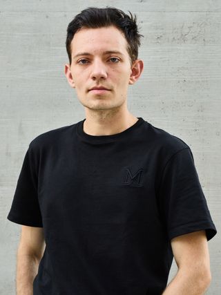 Thierry Beer — Bass